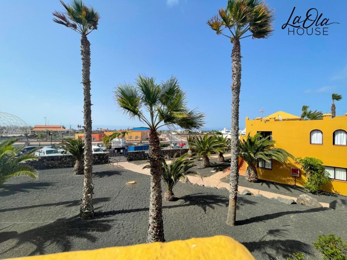 La Ola House Precioso Apartamento Con Piscina Corralejo Luaran gambar