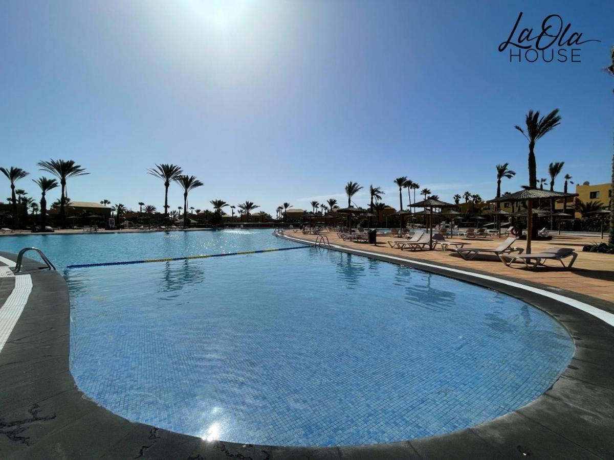 La Ola House Precioso Apartamento Con Piscina Corralejo Luaran gambar