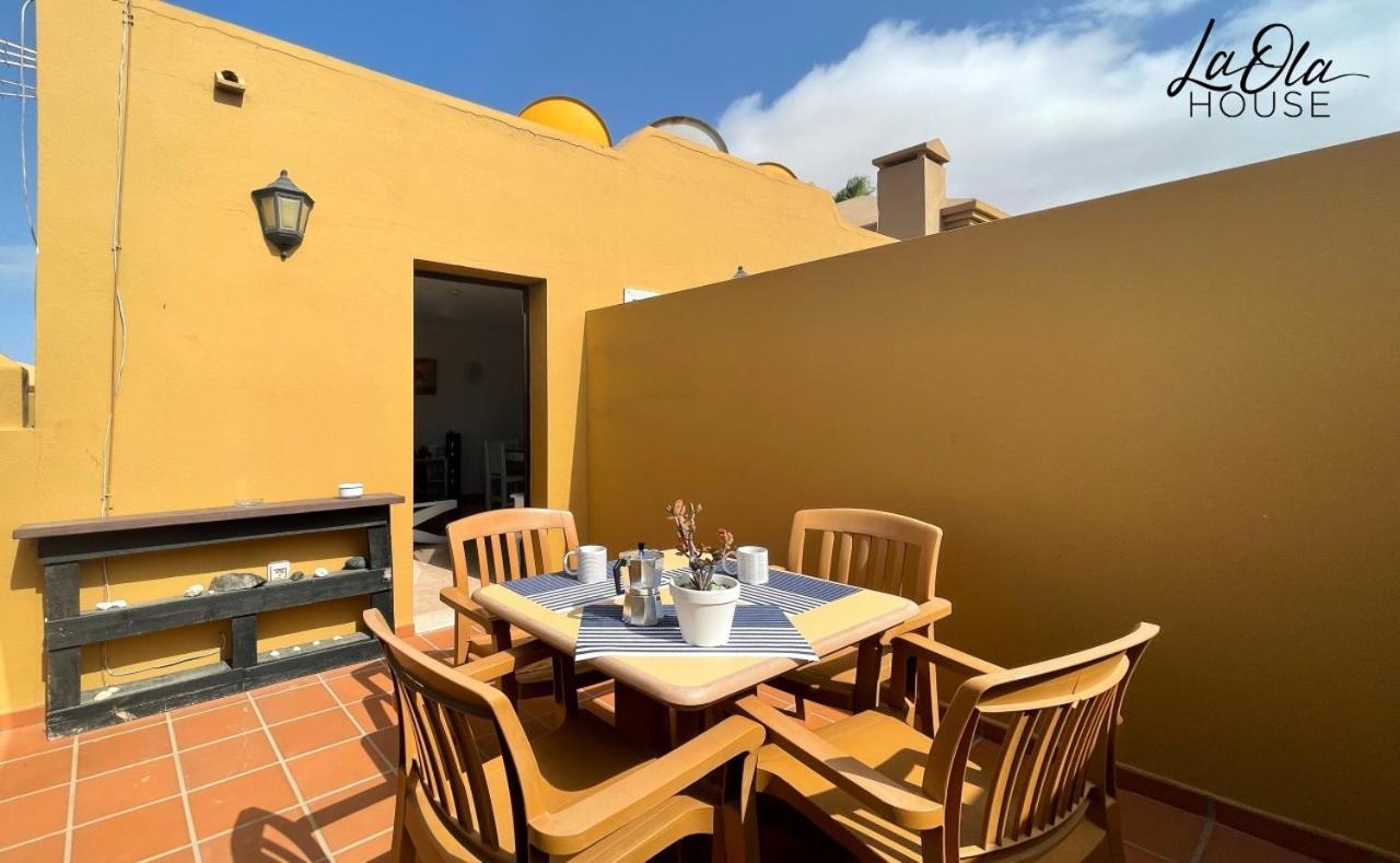 La Ola House Precioso Apartamento Con Piscina Corralejo Luaran gambar