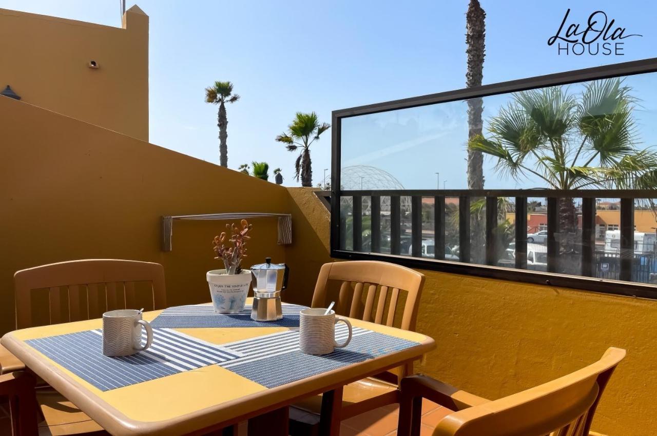 La Ola House Precioso Apartamento Con Piscina Corralejo Luaran gambar